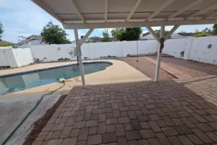 405 W Sandra Ter, Phoenix, AZ 85023 - Photo 3