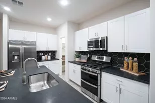 14659 W Surrey Dr, Surprise, AZ 85379 - Photo 13