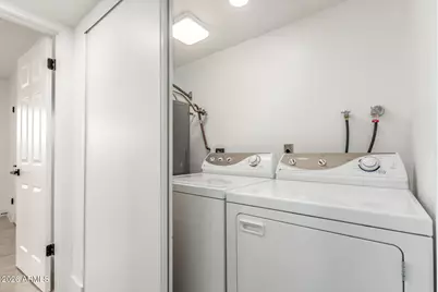 3418 W El Caminito Drive, Phoenix, AZ 85051 - Photo 23