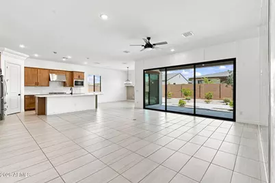 7527 N 84th Avenue, Glendale, AZ 85305 - Photo 23
