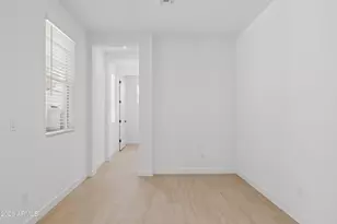 2327 N 29th St, Phoenix, AZ 85008 - Photo 15