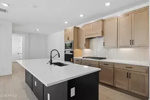 2327 N 29th St, Phoenix, AZ 85008 - Photo 13