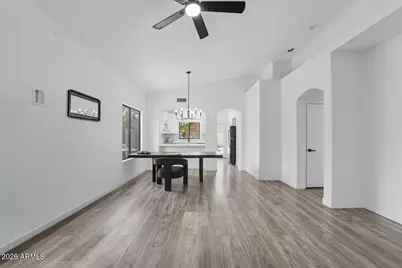 8927 W Shaw Butte Drive, Peoria, AZ 85345 - Photo 9