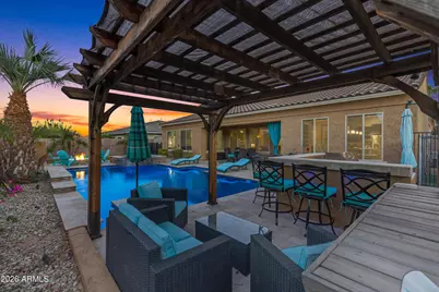 18372 W Paradise Lane, Surprise, AZ 85388 - Photo 7