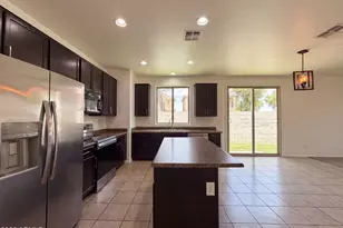 7730 W Giles Rd, Phoenix, AZ 85035 - Photo 9