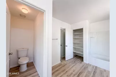 7730 W Giles Road, Phoenix, AZ 85035 - Photo 13
