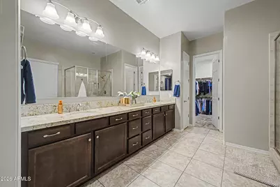15680 W Desert Flower Drive, Goodyear, AZ 85395 - Photo 17