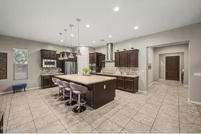 15680 W Desert Flower Drive, Goodyear, AZ 85395 - Photo 7