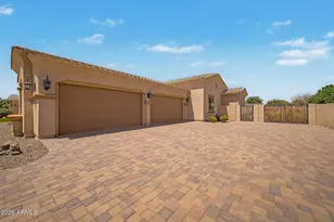7446 S Tucana Ln, Gilbert, AZ 85298 - Photo 7
