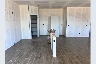 9635 W Tamarisk Avenue, Tolleson, AZ 85353 - Photo 5