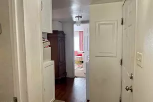 7293 W Desert Cove Ave, Peoria, AZ 85345 - Photo 5