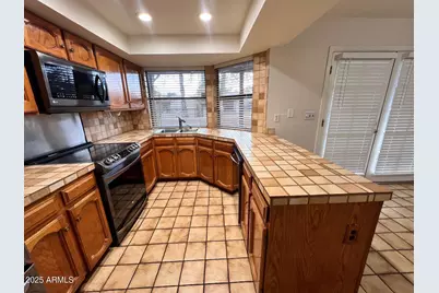 16640 N 29th Drive, Phoenix, AZ 85053 - Photo 13