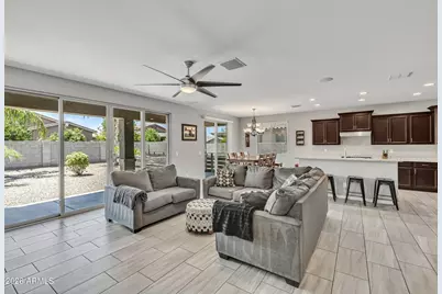 189 W Hackberry Avenue, San Tan Valley, AZ 85140 - Photo 13