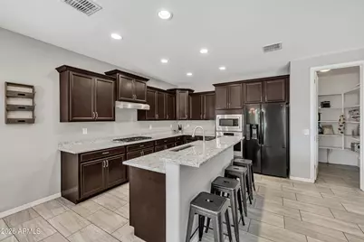 189 W Hackberry Avenue, San Tan Valley, AZ 85140 - Photo 17