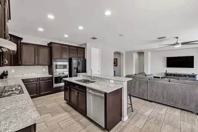 189 W Hackberry Avenue, San Tan Valley, AZ 85140 - Photo 19