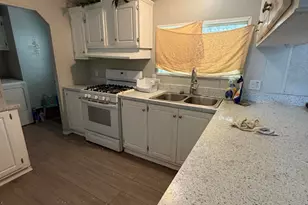 11411 N 91st Ave, Peoria, AZ 85345 - Photo 7