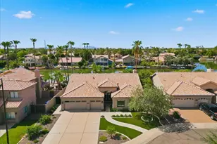 1819 E Monarch Bay Dr, Gilbert, AZ 85234 - Photo 1