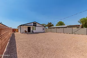 1821 W Hadley St, Phoenix, AZ 85007 - Photo 23