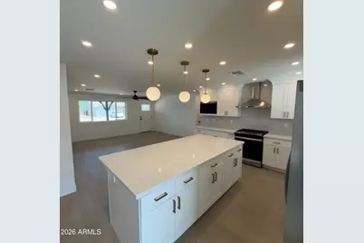 2833 E Sierra Street, Phoenix, AZ 85028 - Photo 3