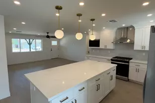 2833 E Sierra St, Phoenix, AZ 85028 - Photo 3