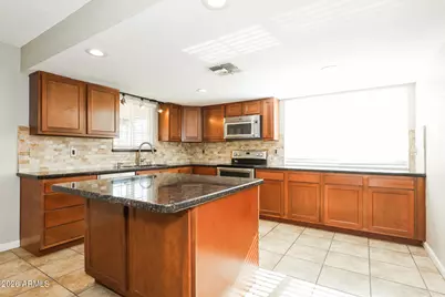 9025 W Mackenzie Drive, Phoenix, AZ 85037 - Photo 7