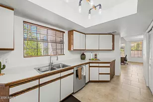 2162 E Loma Vista Dr, Tempe, AZ 85282 - Photo 7