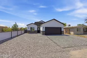 647 W Dewey Ave, Coolidge, AZ 85128 - Photo 1