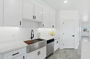 647 W Dewey Ave, Coolidge, AZ 85128 - Photo 9