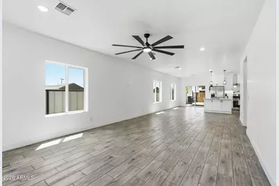 647 W Dewey Avenue, Coolidge, AZ 85128 - Photo 3