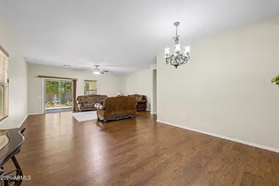 10800 W Cottontail Lane, Peoria, AZ 85383 - Photo 11