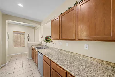 10800 W Cottontail Lane, Peoria, AZ 85383 - Photo 7
