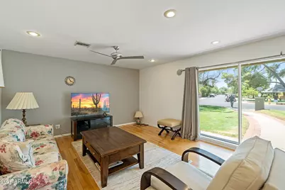1322 W Frier Drive, Phoenix, AZ 85021 - Photo 7