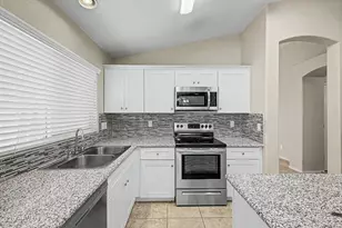 3900 E Tremaine Ave, Gilbert, AZ 85234 - Photo 11