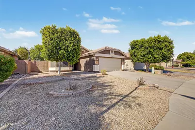 8812 W Adam Avenue, Peoria, AZ 85382 - Photo 3