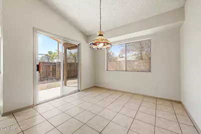 818 W Oraibi Drive, Phoenix, AZ 85027 - Photo 7