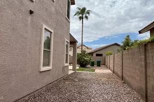 43339 W Rio Bravo Dr, Maricopa, AZ 85138 - Photo 19