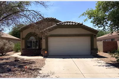2071 N Pine Place, Casa Grande, AZ 85122 - Photo 1