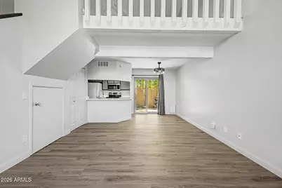 4240 N Longview Avenue #9, Phoenix, AZ 85014 - Photo 5