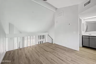 4240 N Longview Avenue #9, Phoenix, AZ 85014 - Photo 11