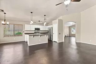 4034 W Chisum Trail, Phoenix, AZ 85083 - Photo 11