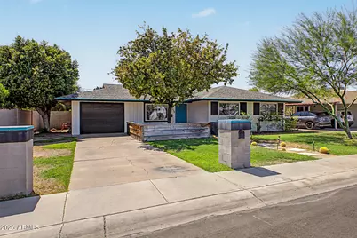 5208 N 11th Avenue, Phoenix, AZ 85013 - Photo 1
