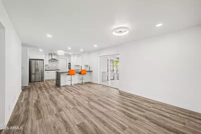 7803 E Kiowa Avenue, Mesa, AZ 85209 - Photo 9