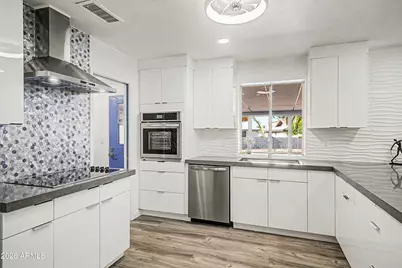 7803 E Kiowa Avenue, Mesa, AZ 85209 - Photo 13