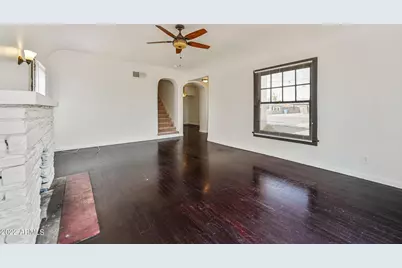 3949 E Earll Drive #Apt 14, Phoenix, AZ 85018 - Photo 5