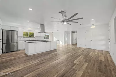 11010 W Sun City Boulevard, Sun City, AZ 85351 - Photo 7
