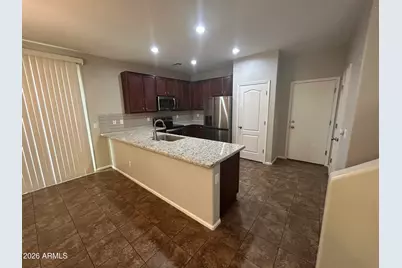 952 S Hawk Lane, Gilbert, AZ 85296 - Photo 3