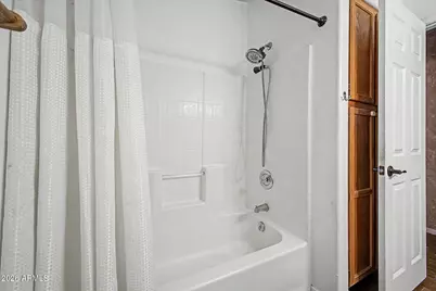 3933 W Saguaro Park Lane, Glendale, AZ 85310 - Photo 25