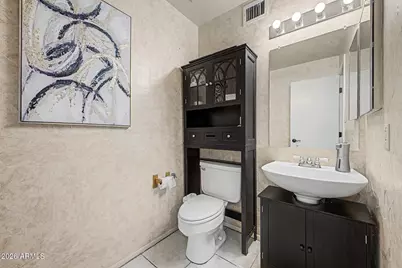 3933 W Saguaro Park Lane, Glendale, AZ 85310 - Photo 21