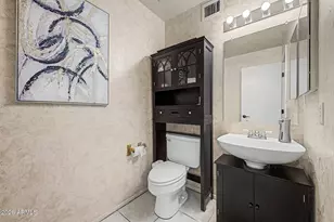 3933 W Saguaro Park Ln, Glendale, AZ 85310 - Photo 21