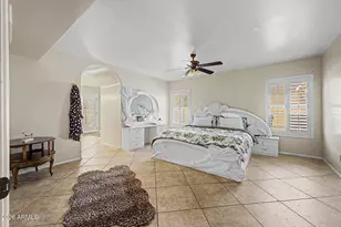 3933 W Saguaro Park Ln, Glendale, AZ 85310 - Photo 15